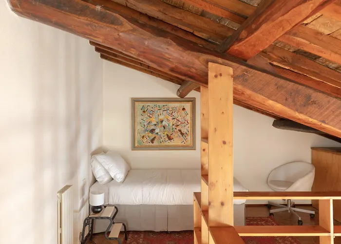Classic And Chic In Trastevere Appartement Rome